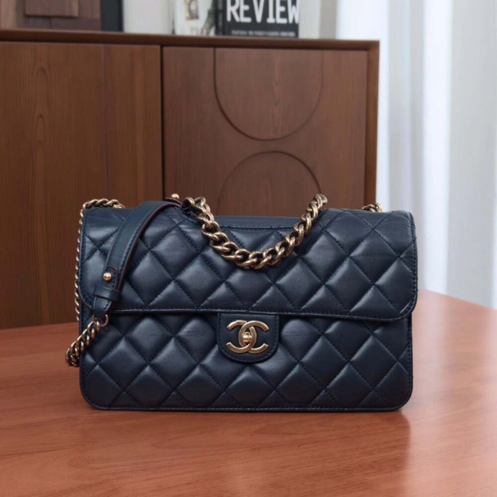Chanel Women Pre-Loved Bag Very Good Condition